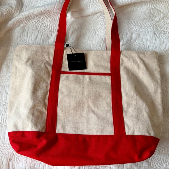 America & Beyond 'Hamptons' Limited Edition Beaded Canvas Tote-Red and Cream - Picture 11 of 11